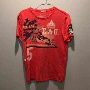 Graphic men’s beach tee. Barely used, medium